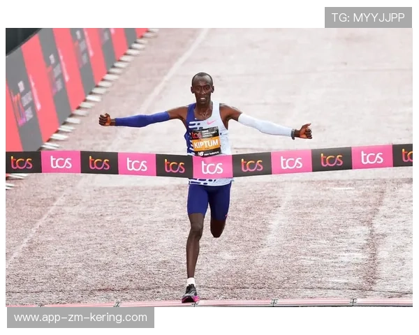 “南非羚羊队萨尔·巴赫闪耀赛场，带领球队迎接挑战”